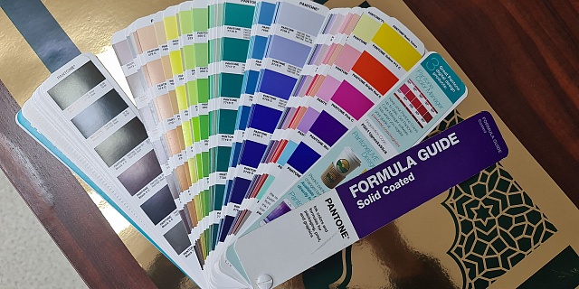 Подбор цветов по PANTONE FORMULA GUIDE U, C